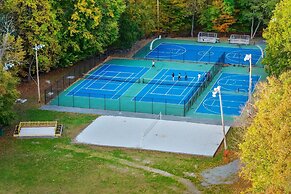 Somerset Lodge by Avantstay Hot Tub Lake Access Community Amenities