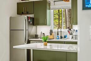 Somerset Lodge by Avantstay Hot Tub Lake Access Community Amenities