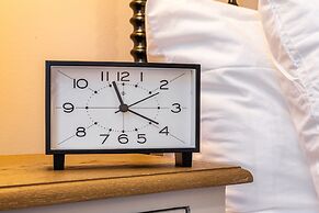 The Magnolia 7 by Avantstay 5 Mins to Broadway