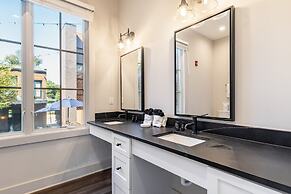 The Magnolia 7 by Avantstay 5 Mins to Broadway