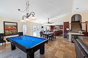 Chardonnay Charm by Avantstay Luxe Group Retreat w Pool Mins to Wineri