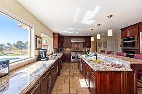 Chardonnay Charm by Avantstay Luxe Group Retreat w Pool Mins to Wineri