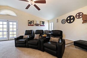 Chardonnay Charm by Avantstay Luxe Group Retreat w Pool Mins to Wineri