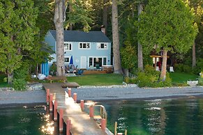 Lakefront Haven by Avantstay Minutes to Ski Resorts Private Dock Boat