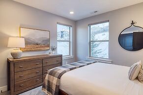 Abigail Drive Year-round Retreat With Hot Tub Near Park City Adventure