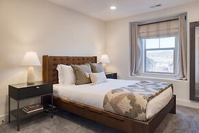 Abigail Drive Year-round Retreat With Hot Tub Near Park City Adventure