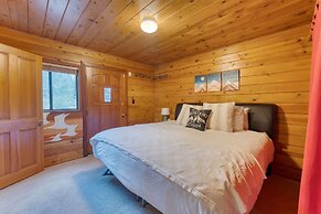 Riversong Lodge by Avantstay Sauna Hot Tub On The Truckee River