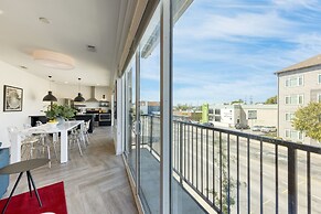 The Carter 501 by Avantstay Mins to Downtown