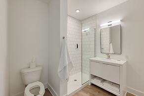 The Carter 501 by Avantstay Mins to Downtown