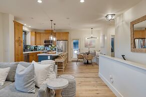 Sunset Serenity by Avantstay Rooftop w Hot Tub Fire Pit 3 Blocks to Be