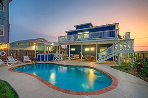 Leave of Absence Luxe Coastal Stay w Pool Outdoor Dining Minutes to Be