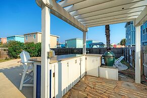 Leave of Absence Luxe Coastal Stay w Pool Outdoor Dining Minutes to Be