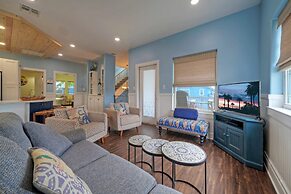 Leave of Absence Luxe Coastal Stay w Pool Outdoor Dining Minutes to Be