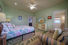 Leave of Absence Luxe Coastal Stay w Pool Outdoor Dining Minutes to Be