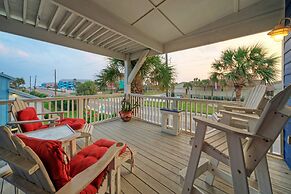 Leave of Absence Luxe Coastal Stay w Pool Outdoor Dining Minutes to Be