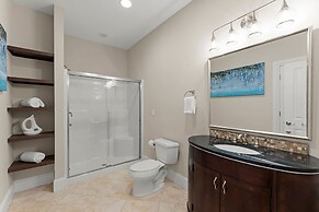 Modern Masterpiece by Avantstay Waterfront Private Dock