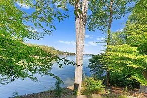 Modern Masterpiece by Avantstay Waterfront Private Dock