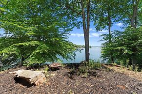 Modern Masterpiece by Avantstay Waterfront Private Dock