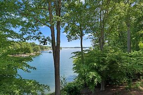 Modern Masterpiece by Avantstay Waterfront Private Dock