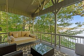 Modern Masterpiece by Avantstay Waterfront Private Dock