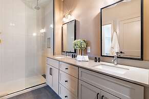 The Magnolia 12 by Avantstay 5 Mins to Downtown