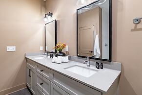 The Magnolia 12 by Avantstay 5 Mins to Downtown