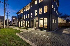 The Stage by Avantstay Chic 4bdr w Covered Balcony Modern Newly Built