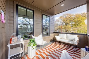 The Stage by Avantstay Chic 4bdr w Covered Balcony Modern Newly Built