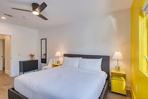 The Carter 205 by Avantstay 4BR Balcony