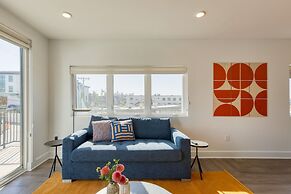 The Carter 205 by Avantstay 4BR Balcony