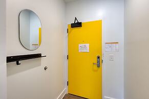 The Carter 205 by Avantstay 4BR Balcony