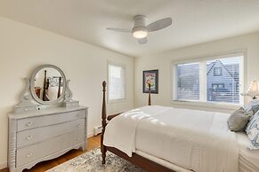 Pacific Breeze Ocean Views Steps to Cannon Beach Airy Coastal Retreat