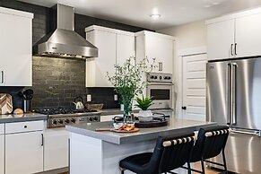 Ski La Vie by Avantstay Hot Tub Game Room Near the Ski Slopes