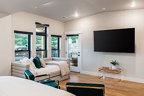 Ski La Vie by Avantstay Hot Tub Game Room Near the Ski Slopes