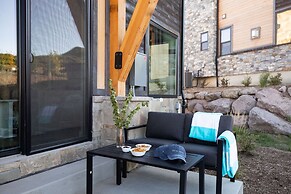 Ski La Vie by Avantstay Hot Tub Game Room Near the Ski Slopes