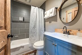 Washoe Way by Avantstay Luxury Tahoe Retreat A Location w Beach Access