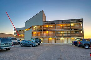 Compass 17 by Avantstay Minutes to the Beach Community Pool