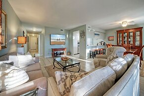 Compass 17 by Avantstay Minutes to the Beach Community Pool