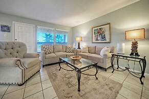 Compass 17 by Avantstay Minutes to the Beach Community Pool