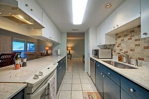 Compass 17 by Avantstay Minutes to the Beach Community Pool