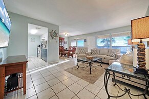 Compass 17 by Avantstay Minutes to the Beach Community Pool