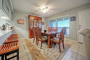 Compass 17 by Avantstay Minutes to the Beach Community Pool