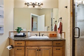 Cleveland Vista by Avantstay Pool Hot Tub Fire Pit Panoramic Views