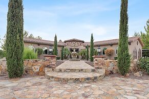 Cleveland Vista by Avantstay Pool Hot Tub Fire Pit Panoramic Views