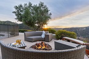 Cleveland Vista by Avantstay Pool Hot Tub Fire Pit Panoramic Views