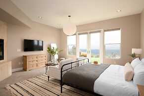 Colina by Avantstay Secluded Mountain Top Oasis w Pool Hot Tub Putting