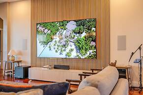 Colina by Avantstay Secluded Mountain Top Oasis w Pool Hot Tub Putting