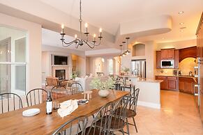 Colina by Avantstay Secluded Mountain Top Oasis w Pool Hot Tub Putting