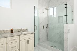 Colina by Avantstay Secluded Mountain Top Oasis w Pool Hot Tub Putting