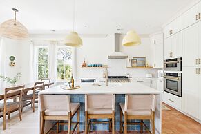 Windward House by Avantstay Walk to Beach Restaurants Saltwater Pool